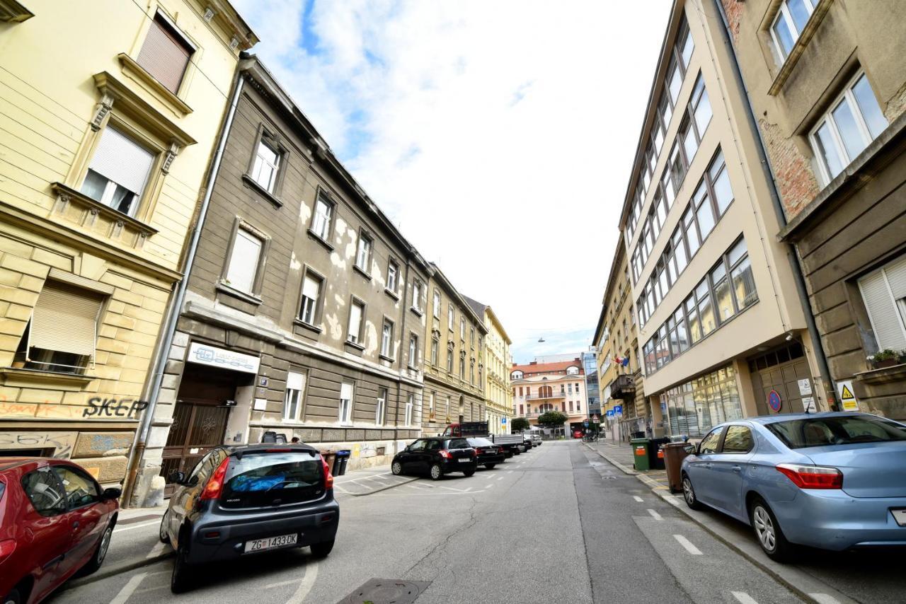 1Br In Central Zagreb & Main Station, Free Parkingアパートメント エクステリア 写真